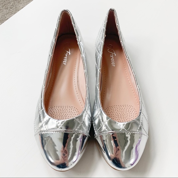 Used Forever Silver Quilted Flats Upgrade-14, size 8 (no box) - Picture 5 of 13